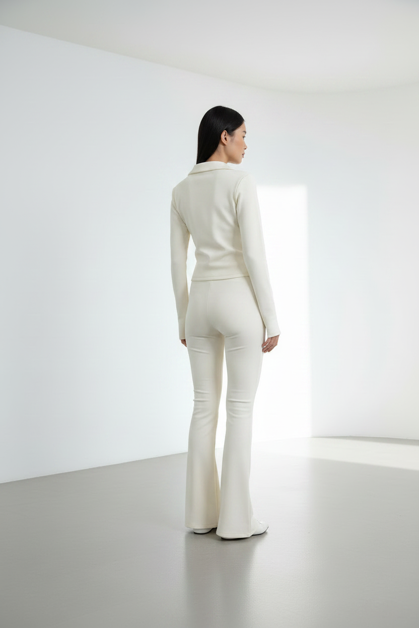 Il pantalone flare  |Colore:Avorio