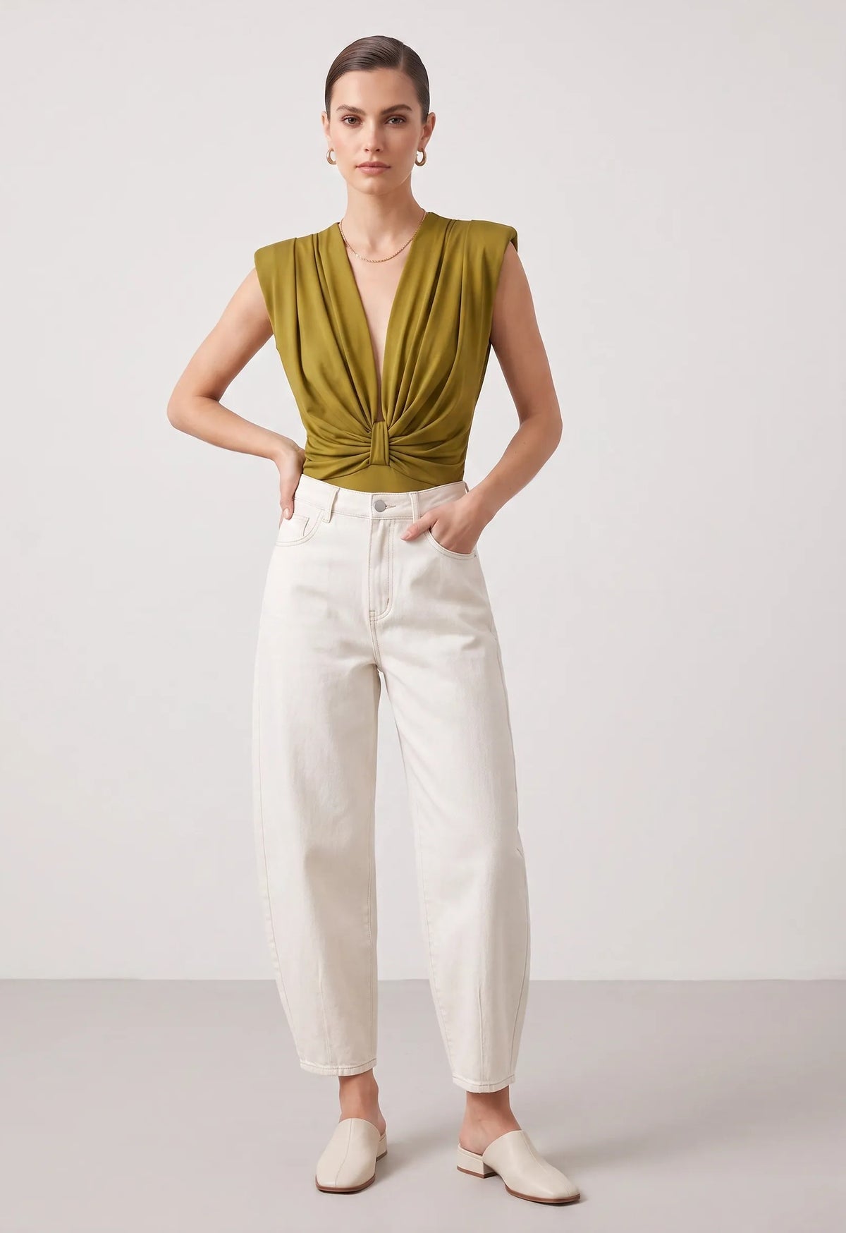 Body scollo a V con drappeggi|Colore:Olio