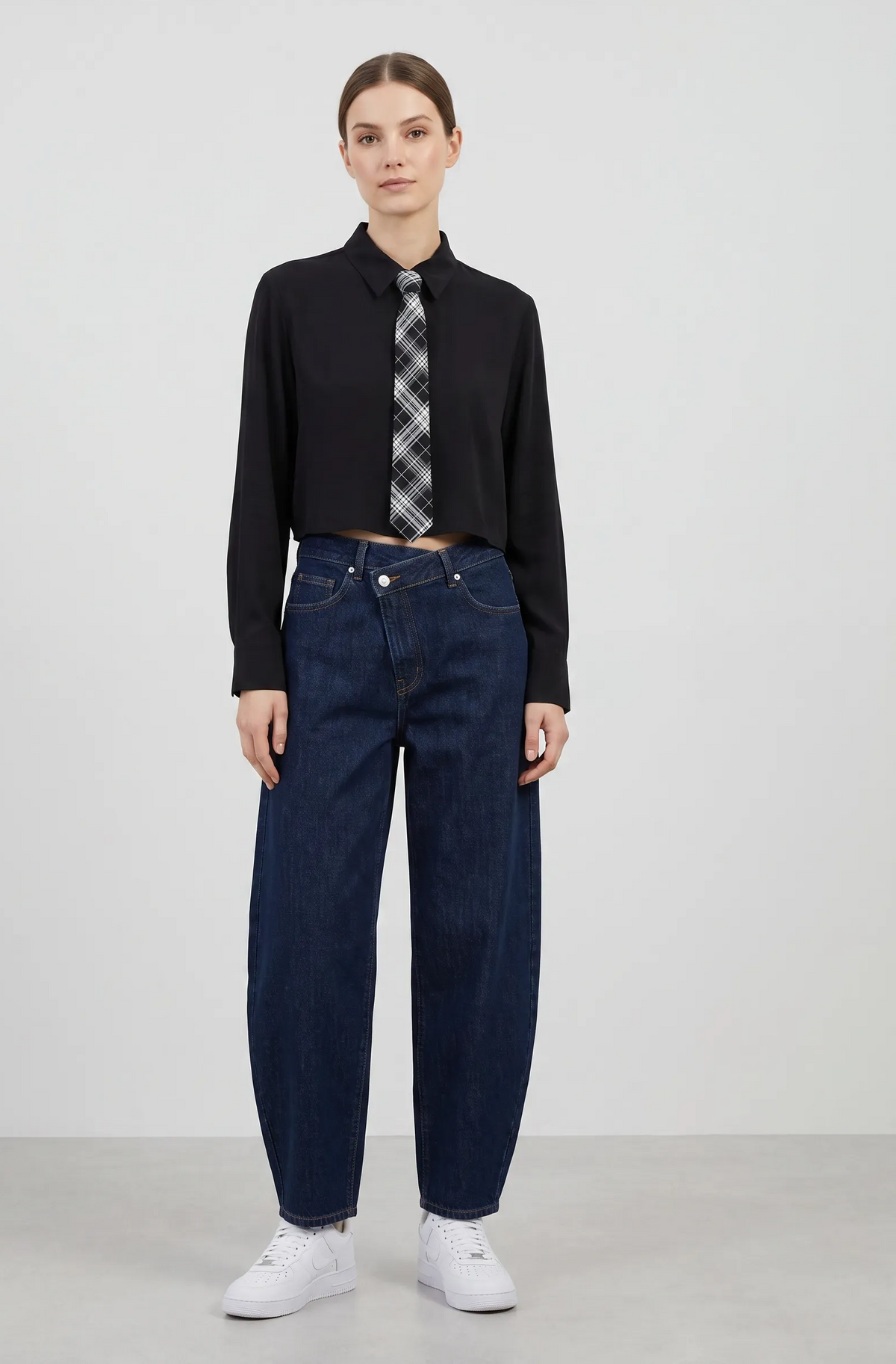 Camicia con cravatta|Colore:Nero