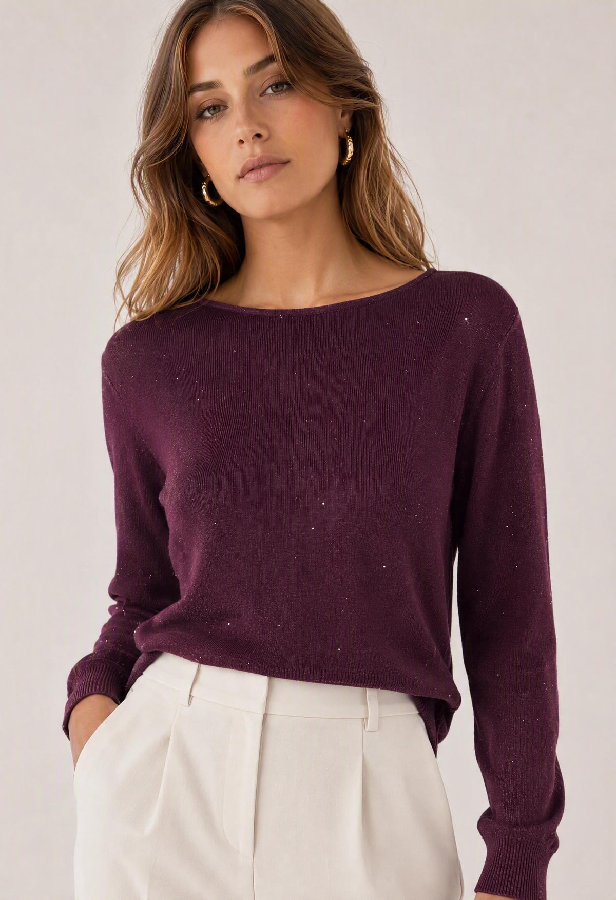 Maglia scollo a barchetta con micro paillettes |Colore:Burgundy