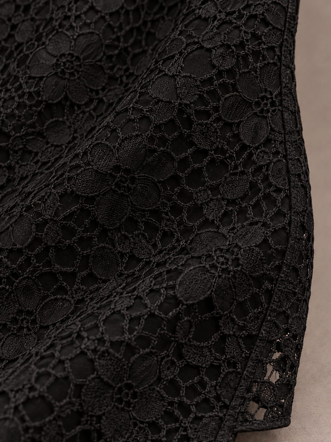 Abito lungo in pizzo con bretelle|Colore:Nero