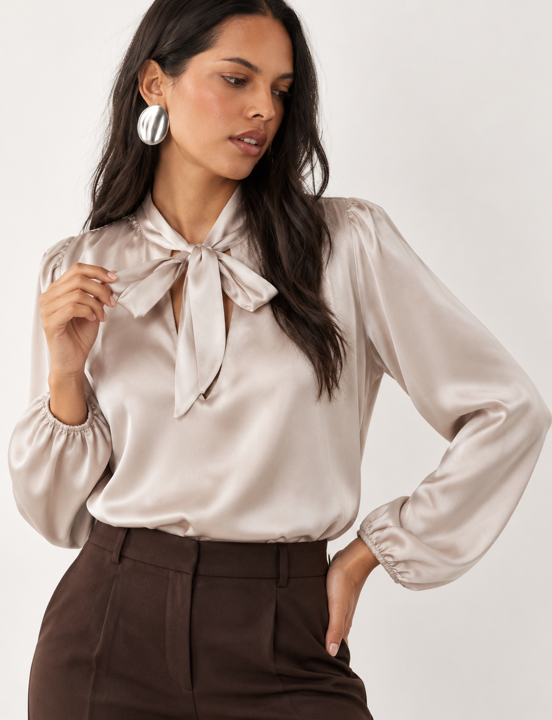 Blusa in raso con fiocco|Colore:Beige