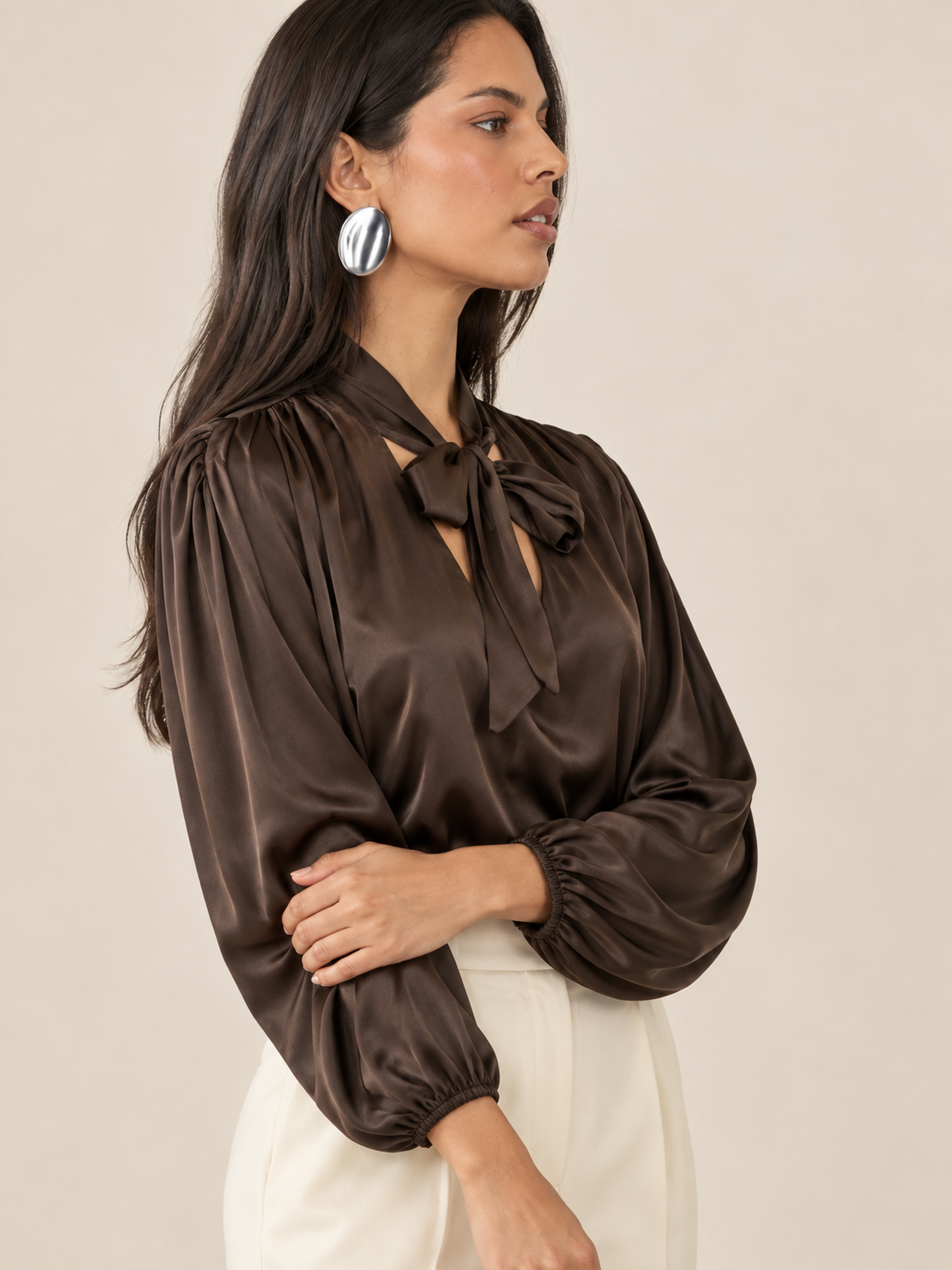 Blusa in raso con fiocco|Colore:Moro