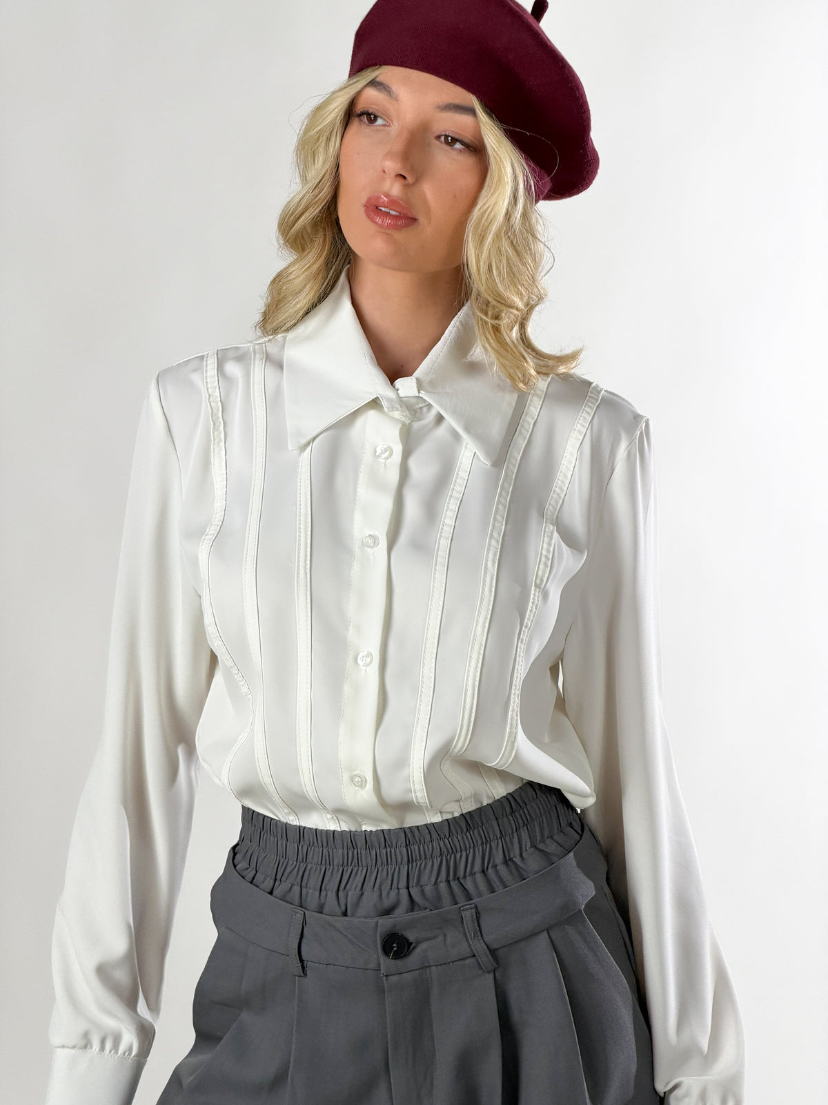 Camicia strutturata con  pieghe verticali|Colore:Bianco