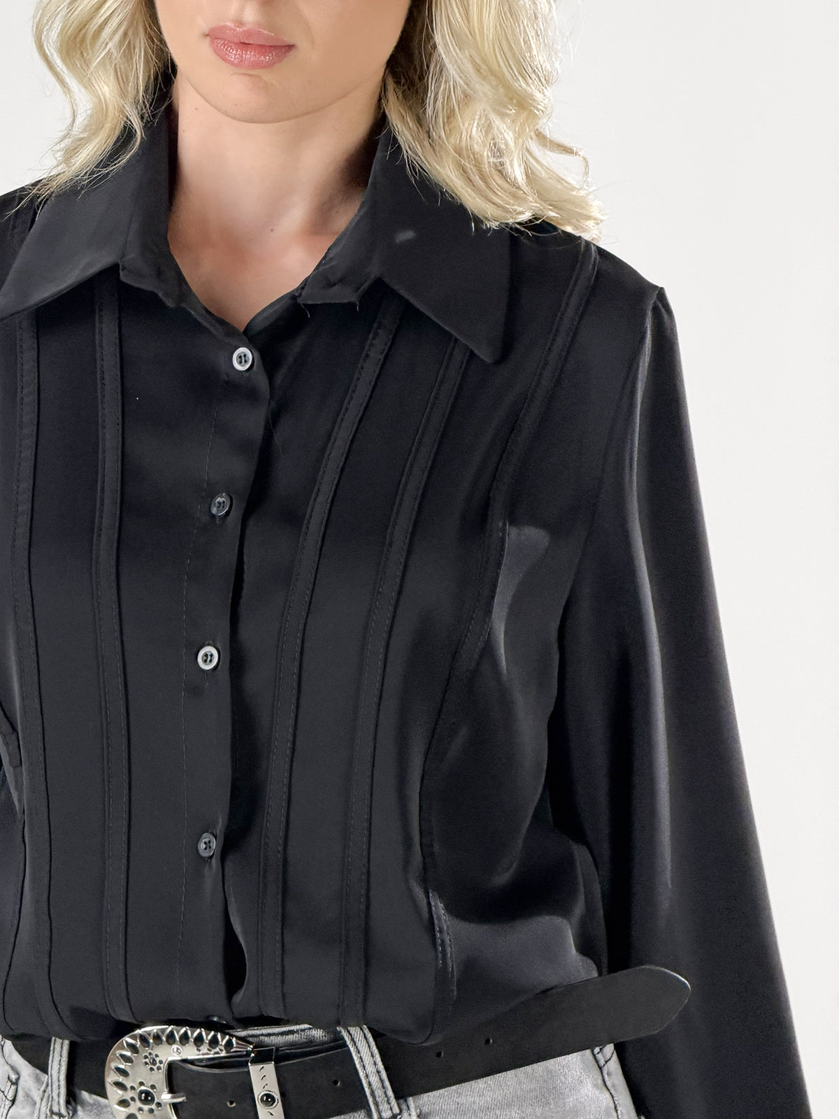 Camicia strutturata con  pieghe verticali|Colore:Nero
