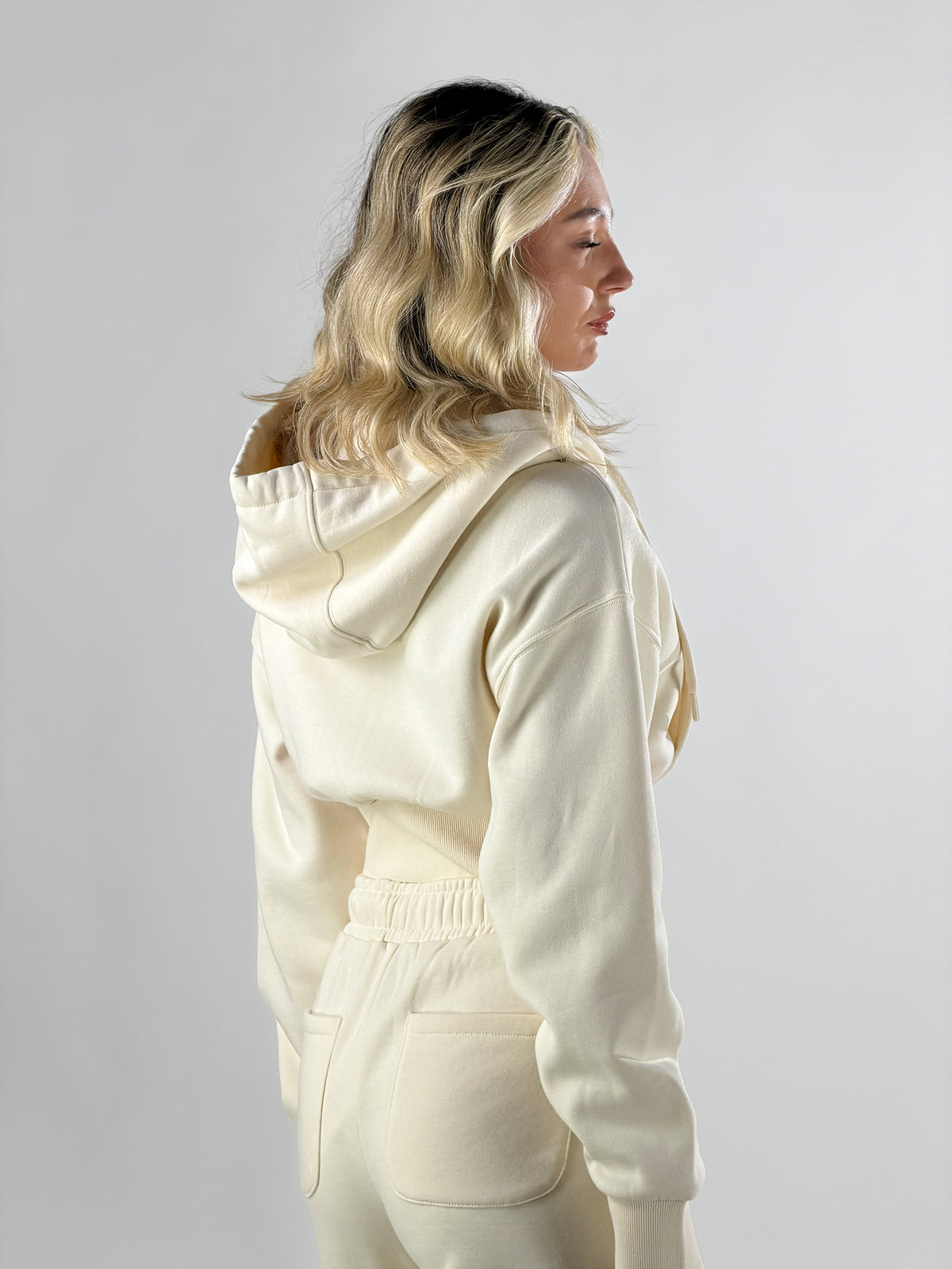 Felpa crop con cappuccio|Colore:Avorio