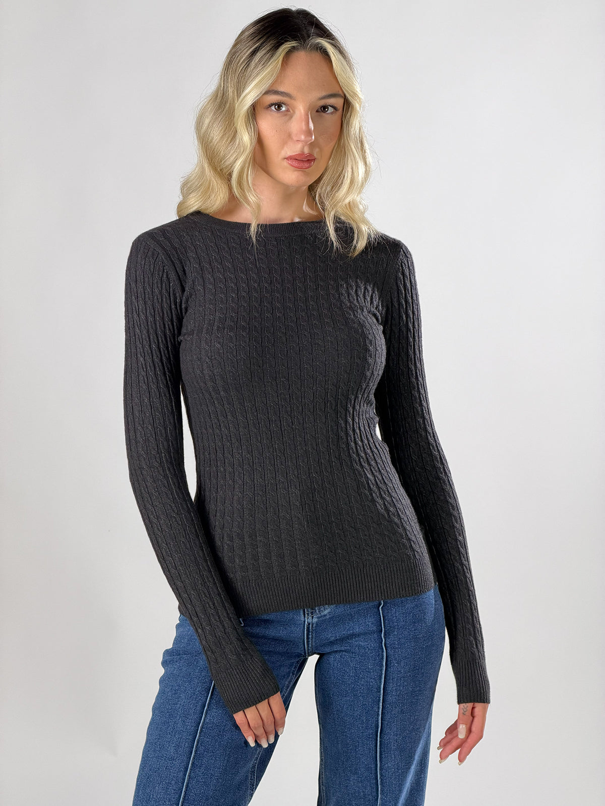 Maglia girocollo con lavorazione a trecce|Colore:Antracite