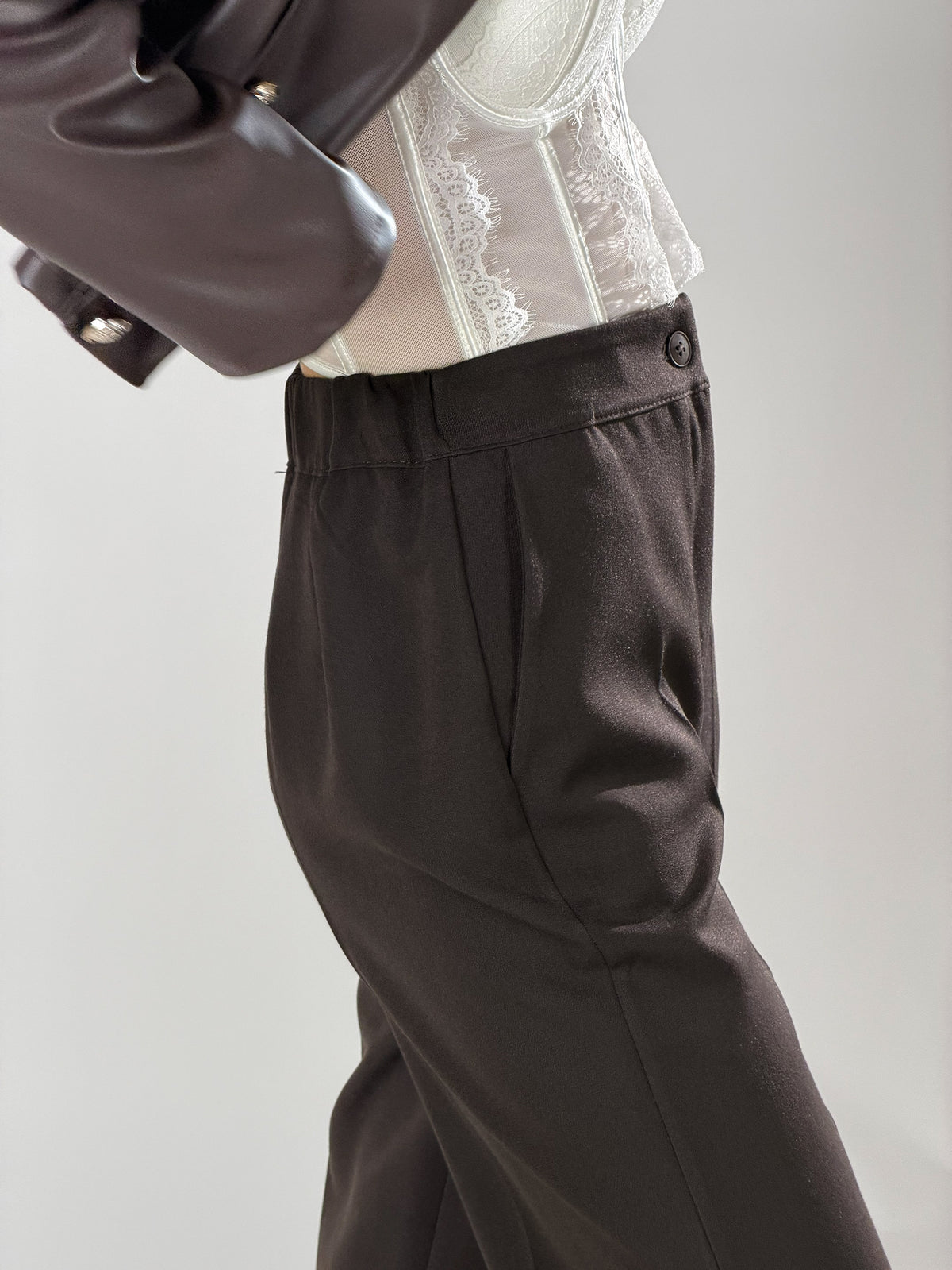 Pantaloni vita alta |Colore:Moro