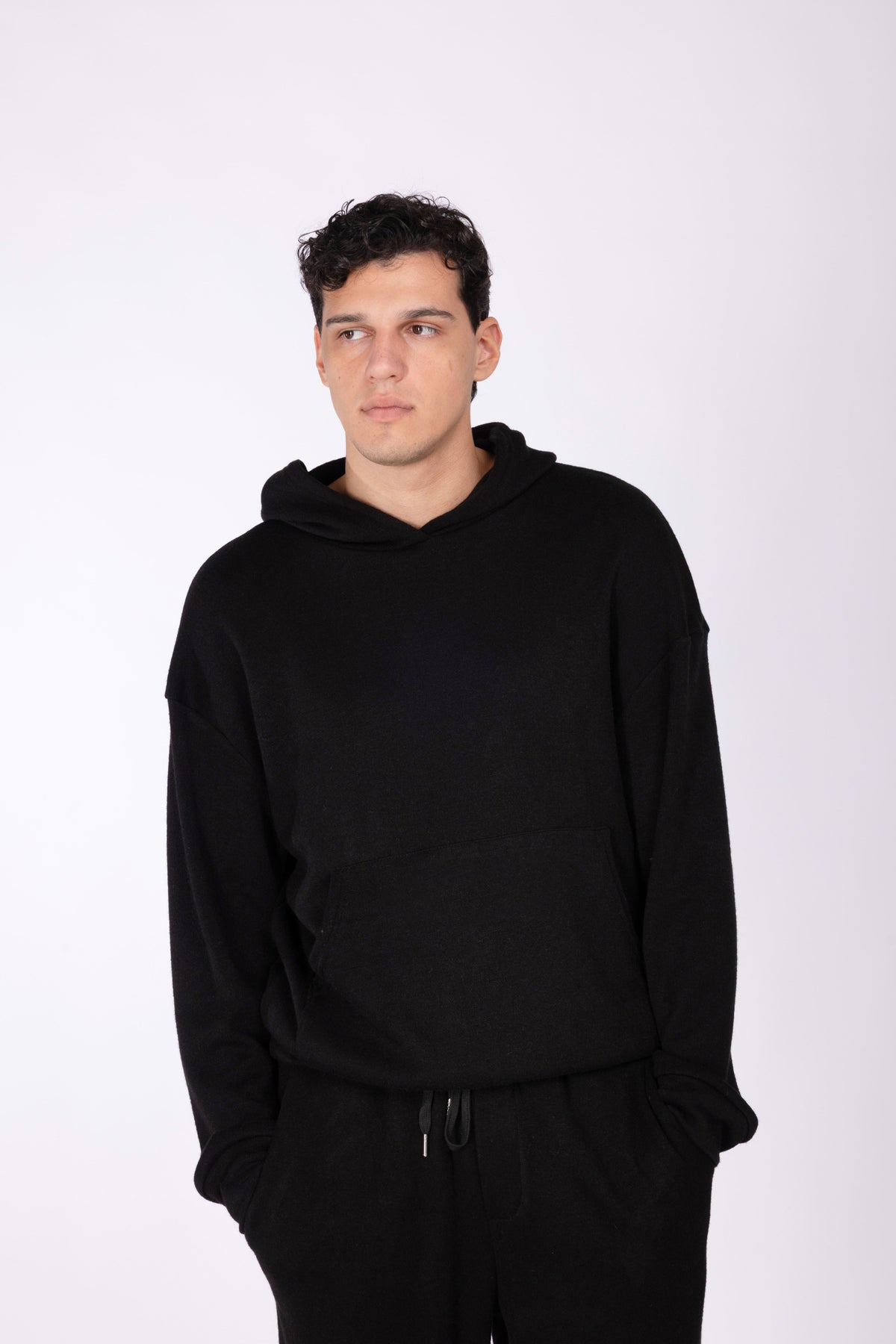 Felpa con cappuccio lavorata in maglia|Colore:Nero