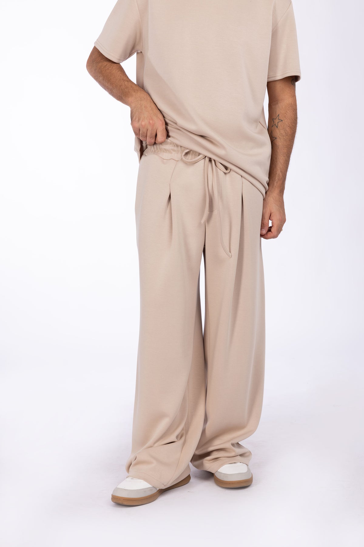 Pantalone baggy con elastico e pince|Colore:Beige