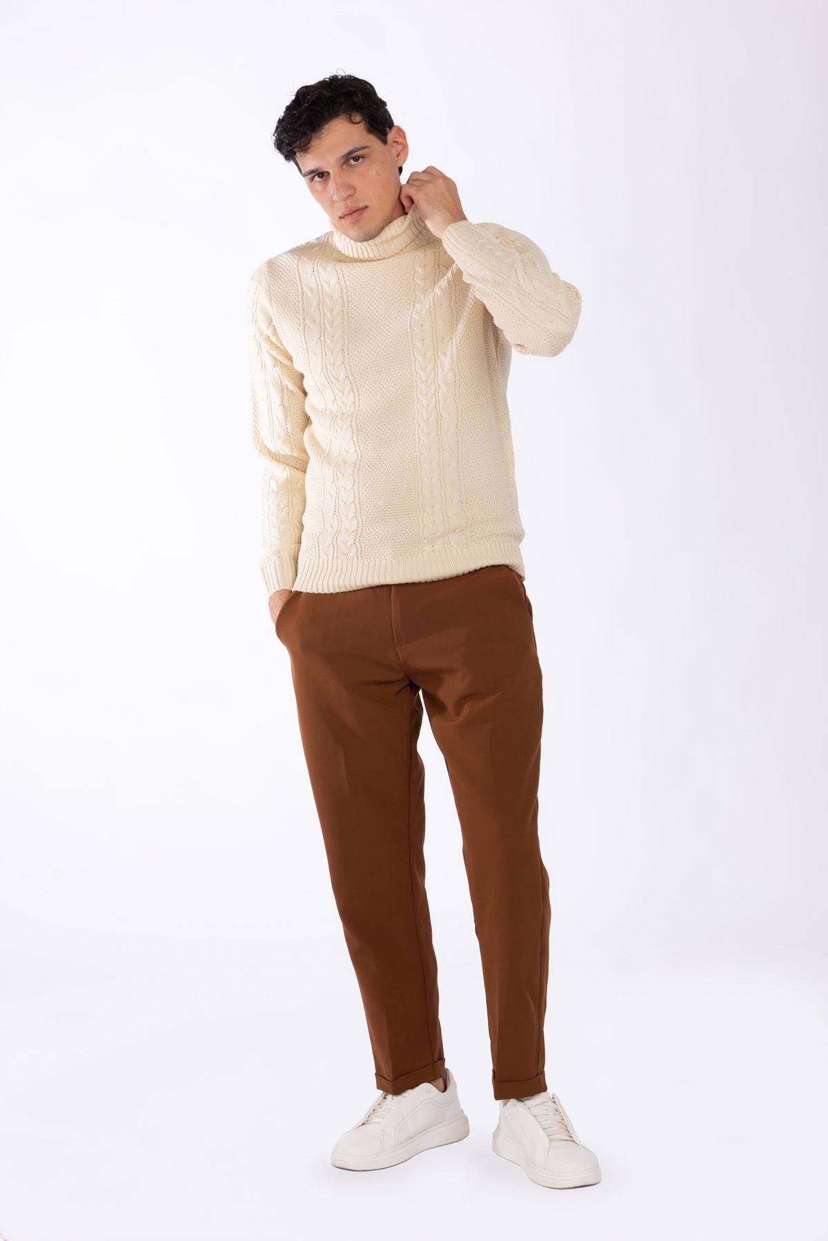 Pantaloni tasche a filo |Colore:Moro