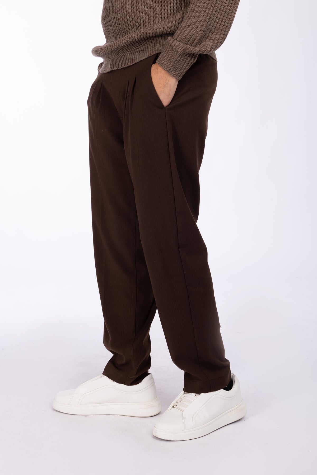 Pantalone con doppie pince|Colore:Cioccolato