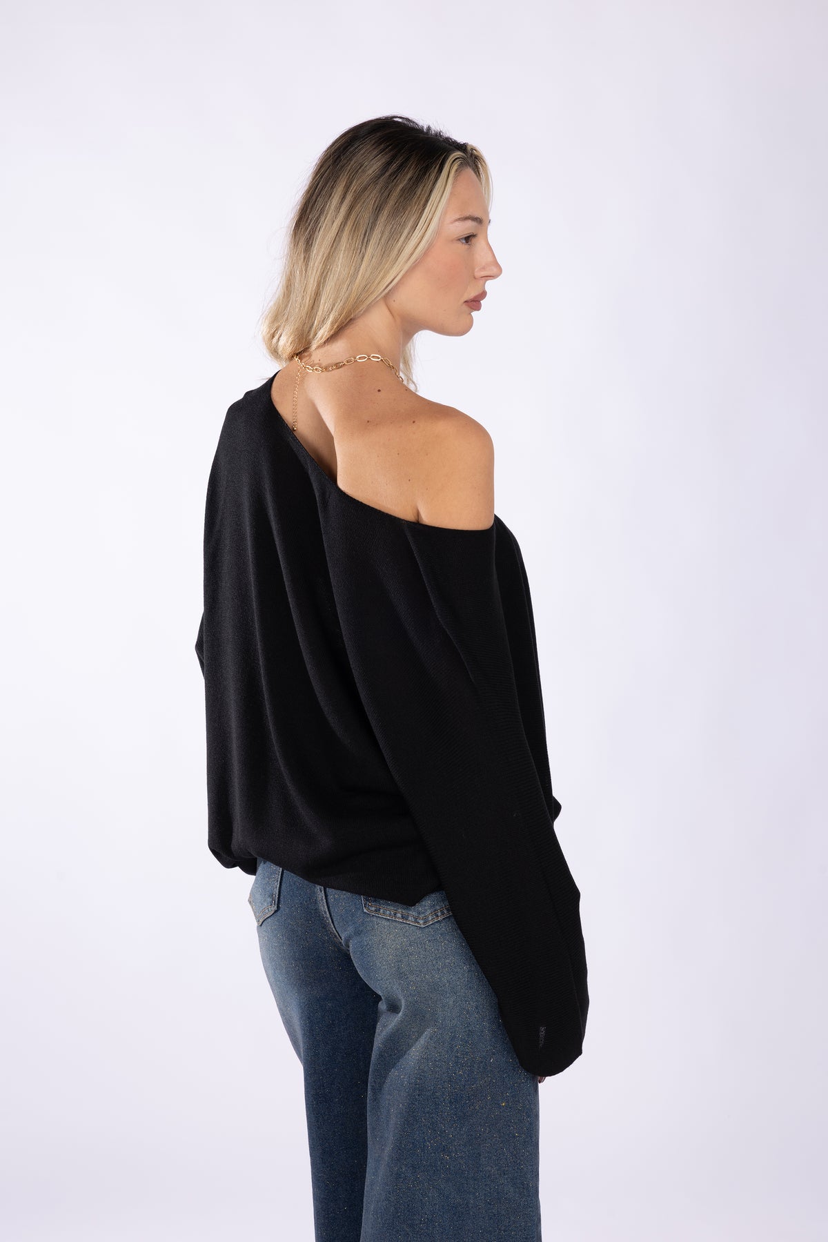 Maglia scollo a V  ampio effetto barchetta|Colore:Nero