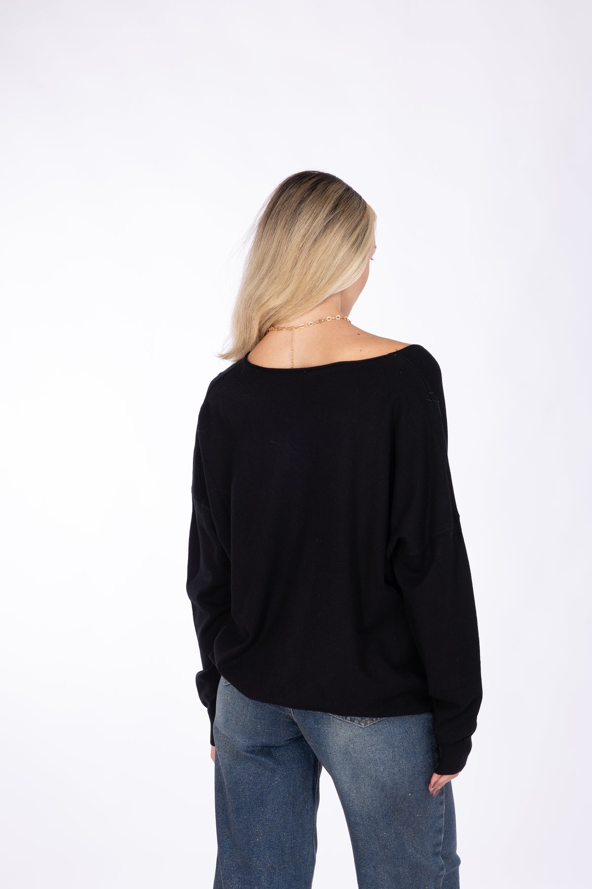 Maglia Fine con Scollo a V e Spalla Calata|Colore:Nero