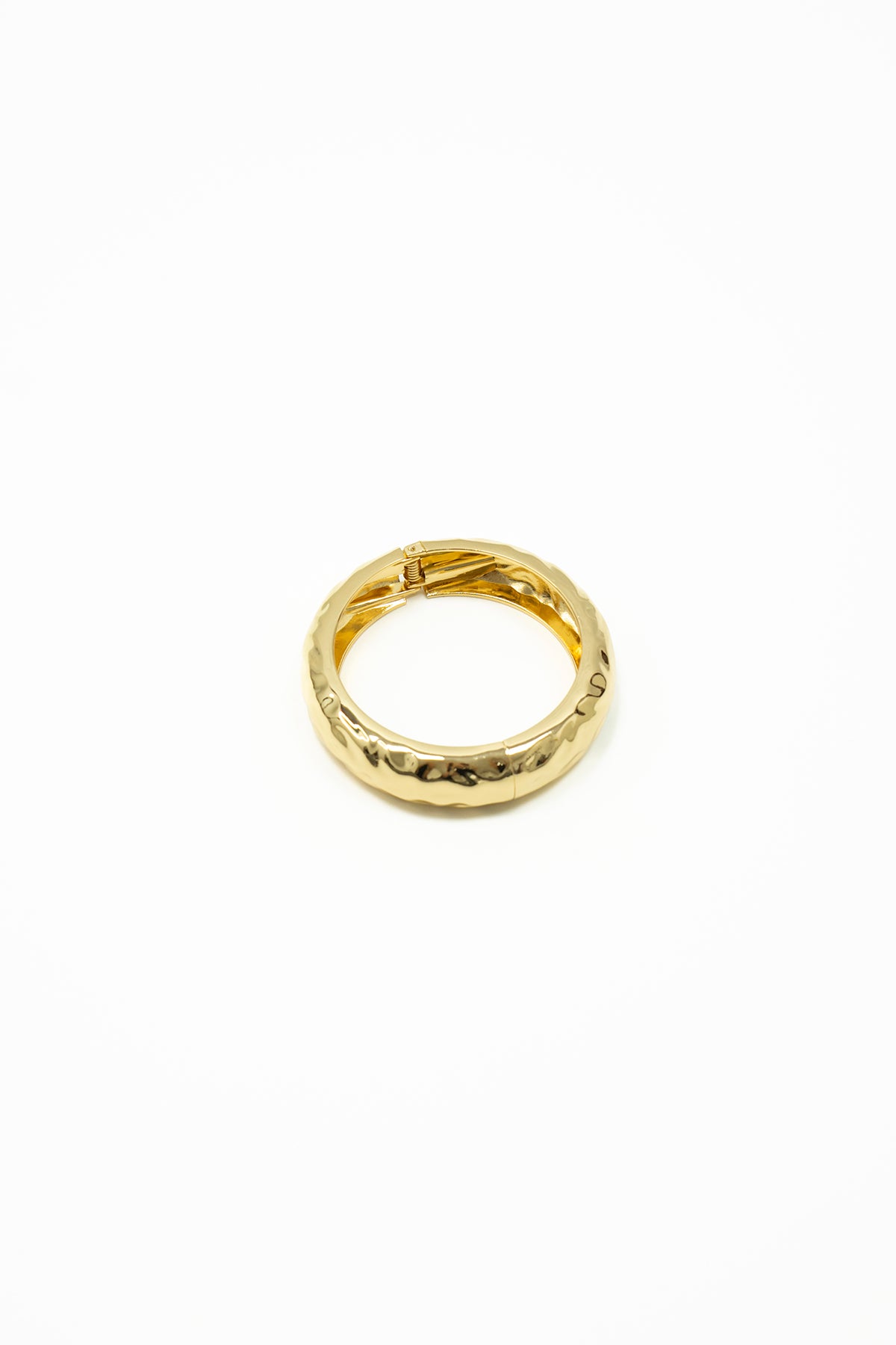 bracciale rigido bombato con finitura martellata|Colore:Oro