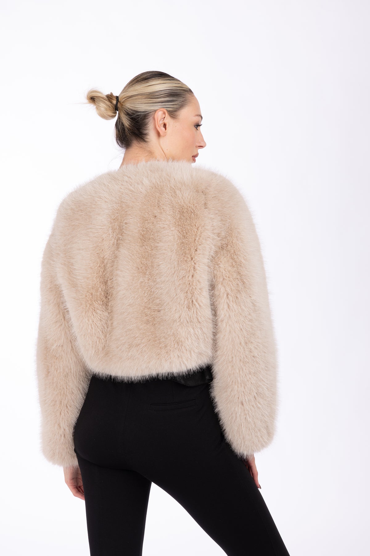 Giacca cropped effetto pelliccia|Colore:Beige melange